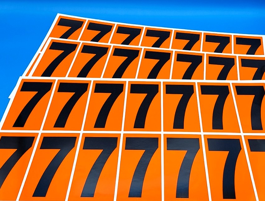 PACK NUMERACIÓN NARANJA 14UDS / HOJA IMPRESA  - NUMERO 7